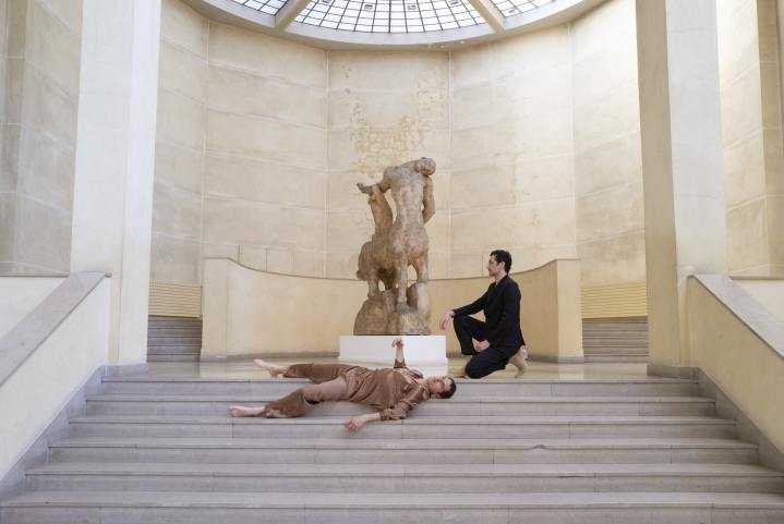 AaRON : nouveau clip pour la version piano de « The Flame&nbsp;»